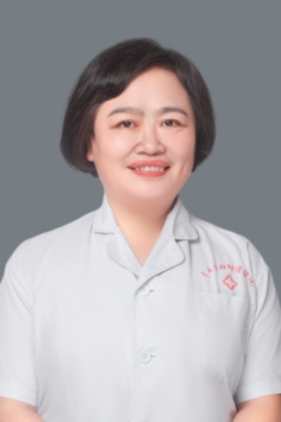 梁红